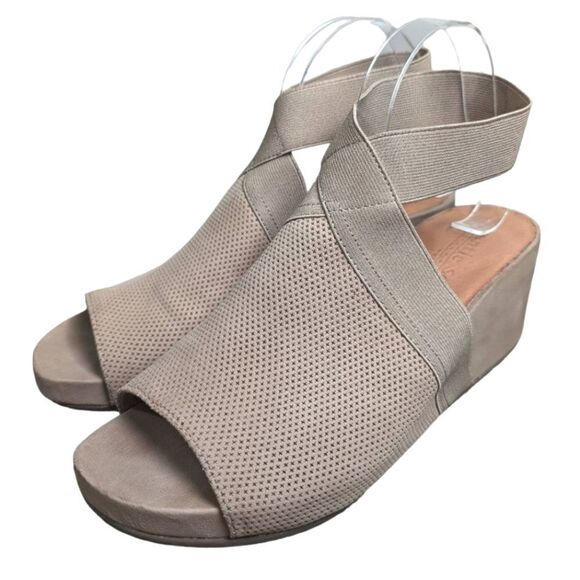 Gentle Souls Gianna taupe perforated leather bracelet wedge heel sandal 10 - Picture 1 of 8